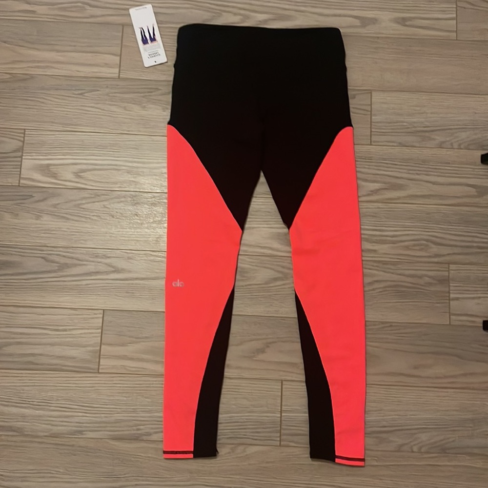 Alo pants - Picture 2 of 4
